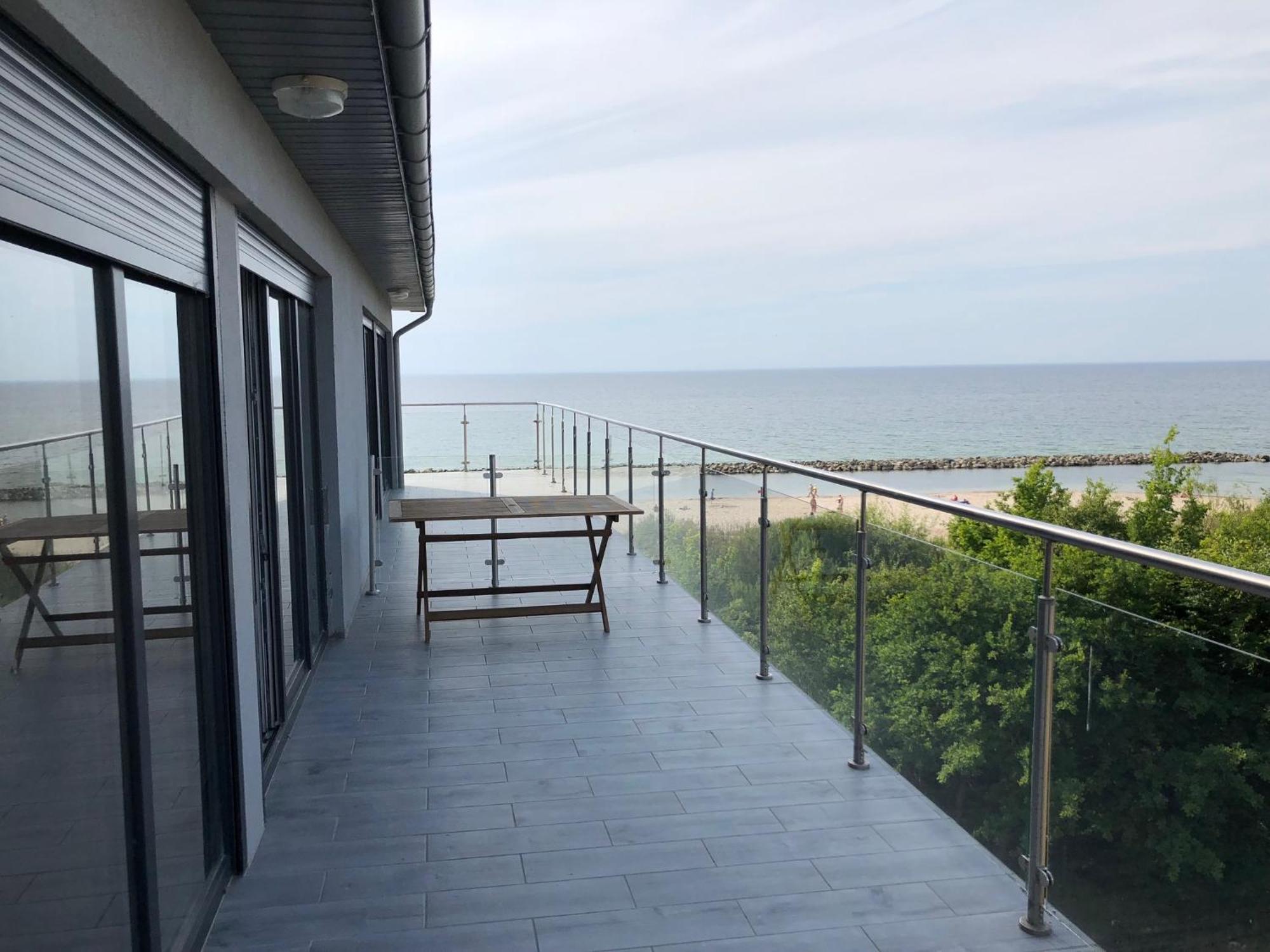 Apartamentowiec Amon Przy Plazy 16 I 19 Darlowo Exterior photo